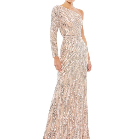 Mac Duggal Dresses & Skirts - Mac Duggal EMBELLISHED ONE SLEEVE GOWN W/ SEQUIN BELT 8 / 14